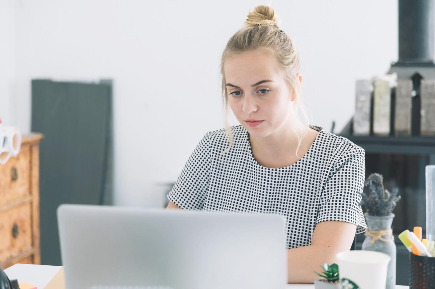 Praktische Übung zur Emotionsregulation in einem Seminarraum